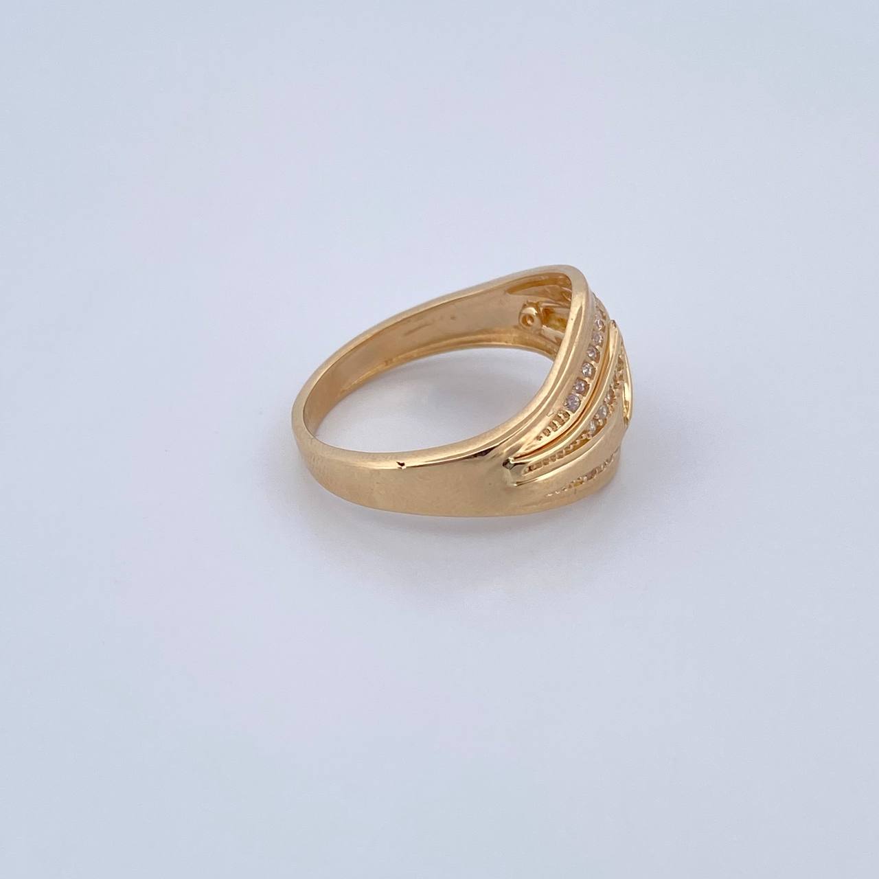 Anillo Vintage 4.35gr / T7 3/4 / Circones Blancos Oro Amarillo 18K $