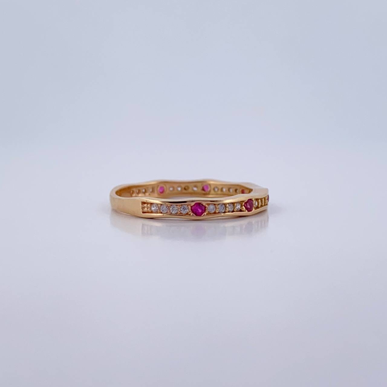 Anillo Argolla Churumbela 1.95gr / T6 1/4 / Circones Fucsias Blancos Oro Amarillo 18K $