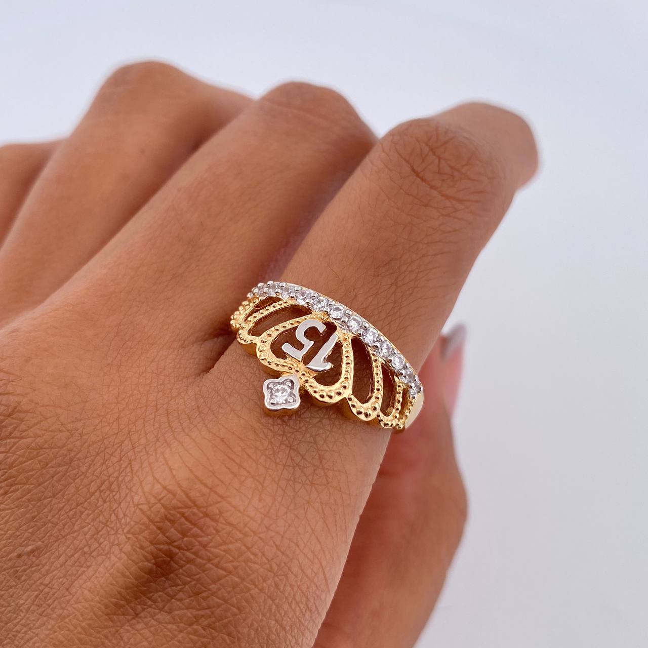 Anillo Corona 15s 3.3gr / T7 / Circones Blancos Dos Oros Amarillo Blanco 18K $