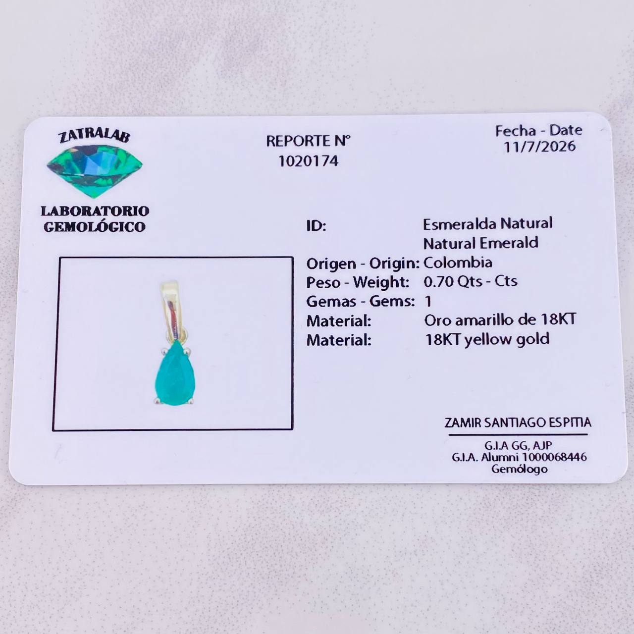 Dije Gota Esmeralda 70pts 1.1g / 1.5cm Oro Amarillo 18K