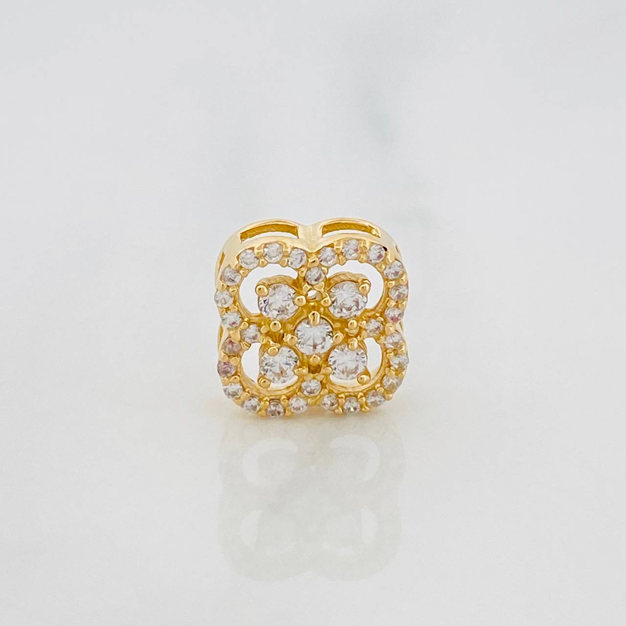 Herraje Trebol 1.4g / 1cm Oro Amarillo 18K