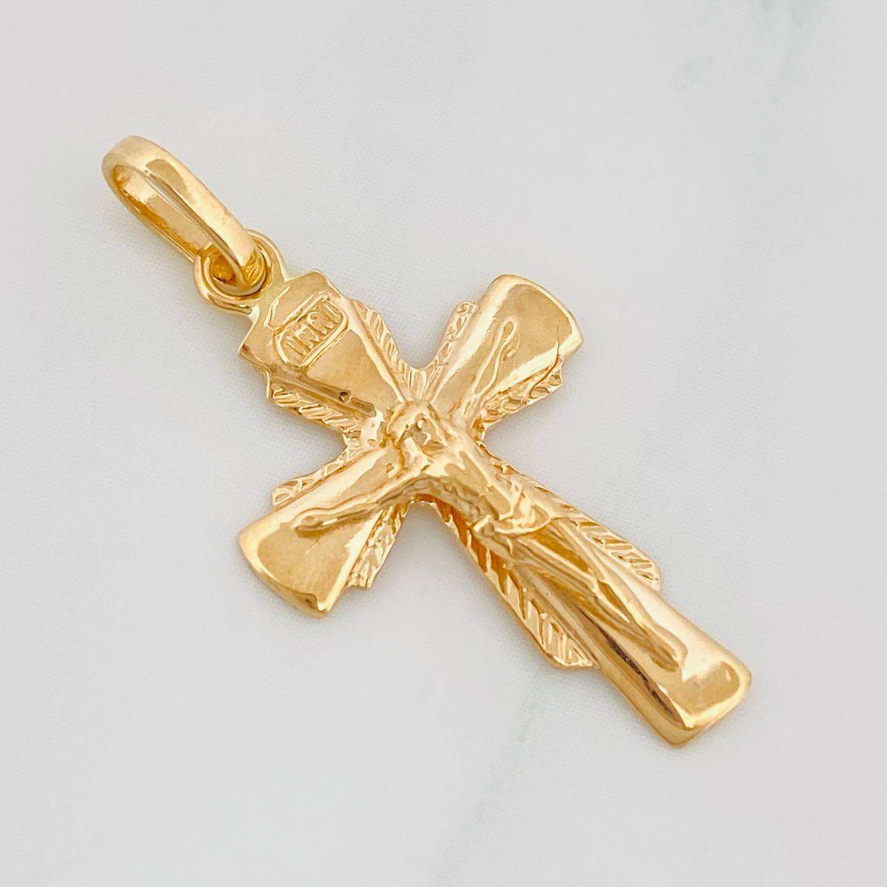 Dije Cruz Cristo 1.25g / 3cm Oro Amarillo 18K