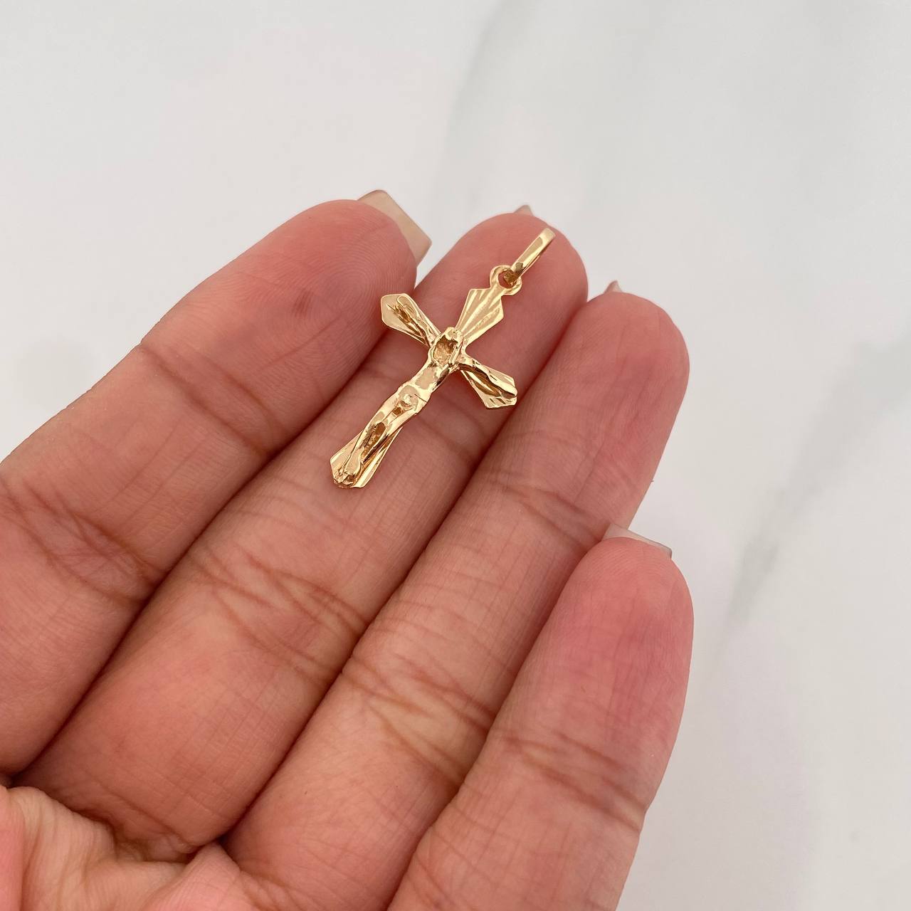 Dije Cruz Cristo 1.6g / 3.2cm Oro Amarillo 18K