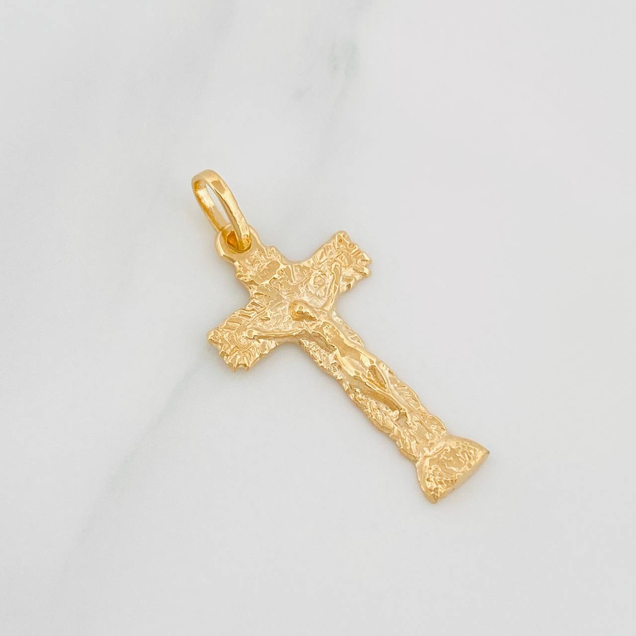 Dije Cruz Cristo 2g / 3.2cm Oro Amarillo 18K