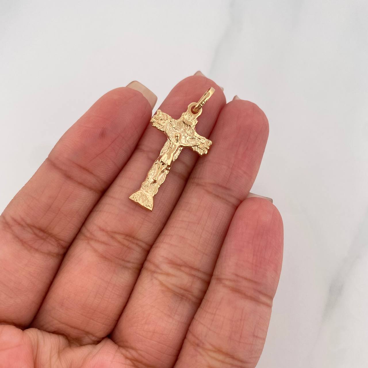 Dije Cruz Cristo 2g / 3.2cm Oro Amarillo 18K