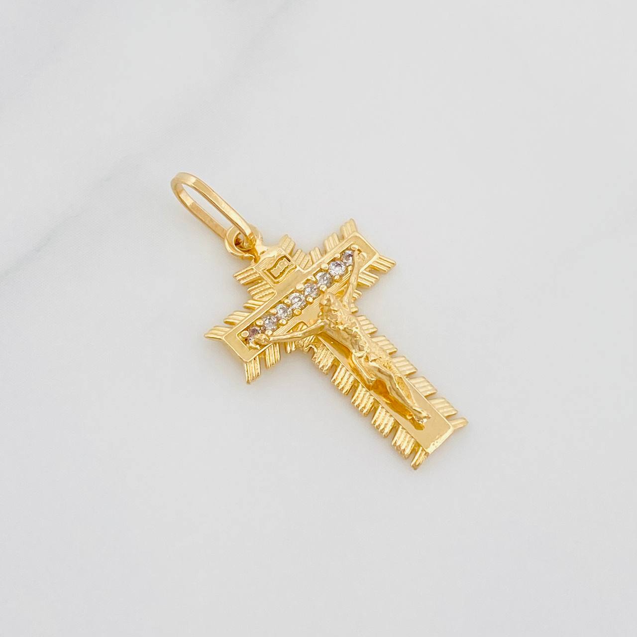 Dije Cruz Cristo Milagroso 2.1g / 2.7cm Oro Amarillo 18K