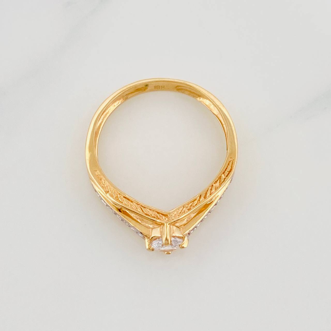 Anillo Solitario 2.2g / T6 1/2 Dos Oros Amarillo Blanco 18K