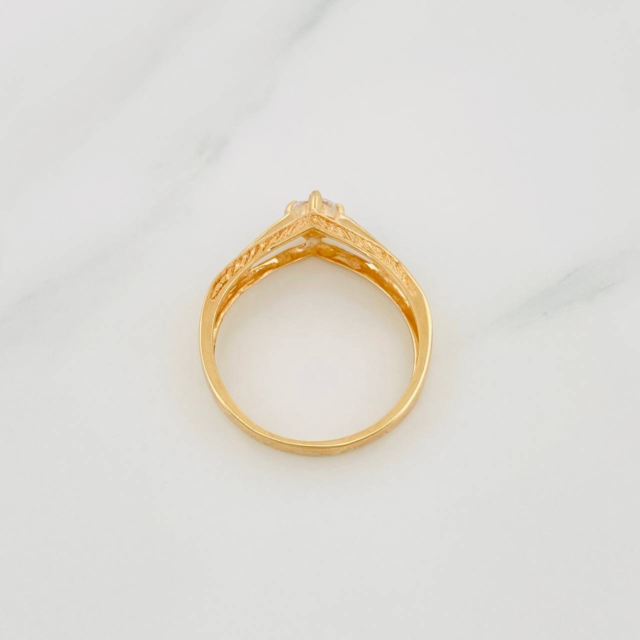 Anillo Solitario 2.2g / T6 1/2 Dos Oros Amarillo Blanco 18K