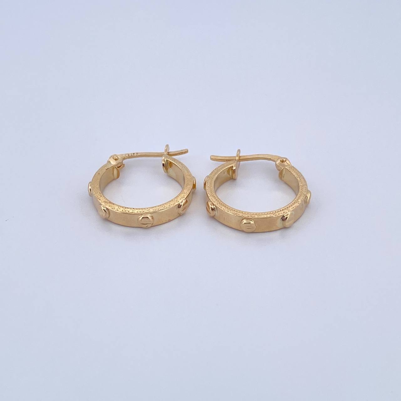 Candongas Tornillo 1.85gr / 1.9cm / Punteadas Oro Amarillo 18K &