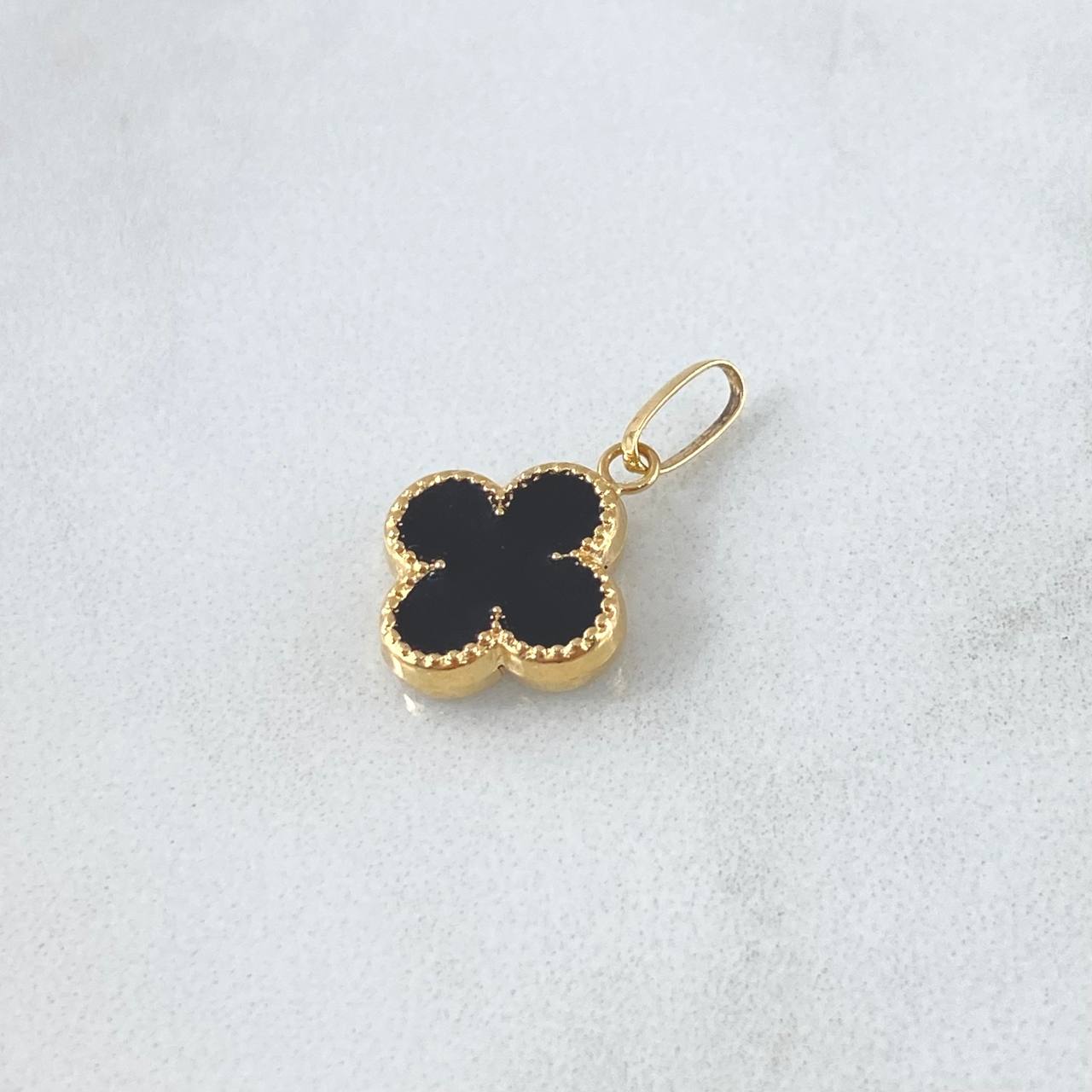 Dije Trébol VCyA 0.75gr / 2cm / 12mm Resina Negra Oro Amarillo 18K *
