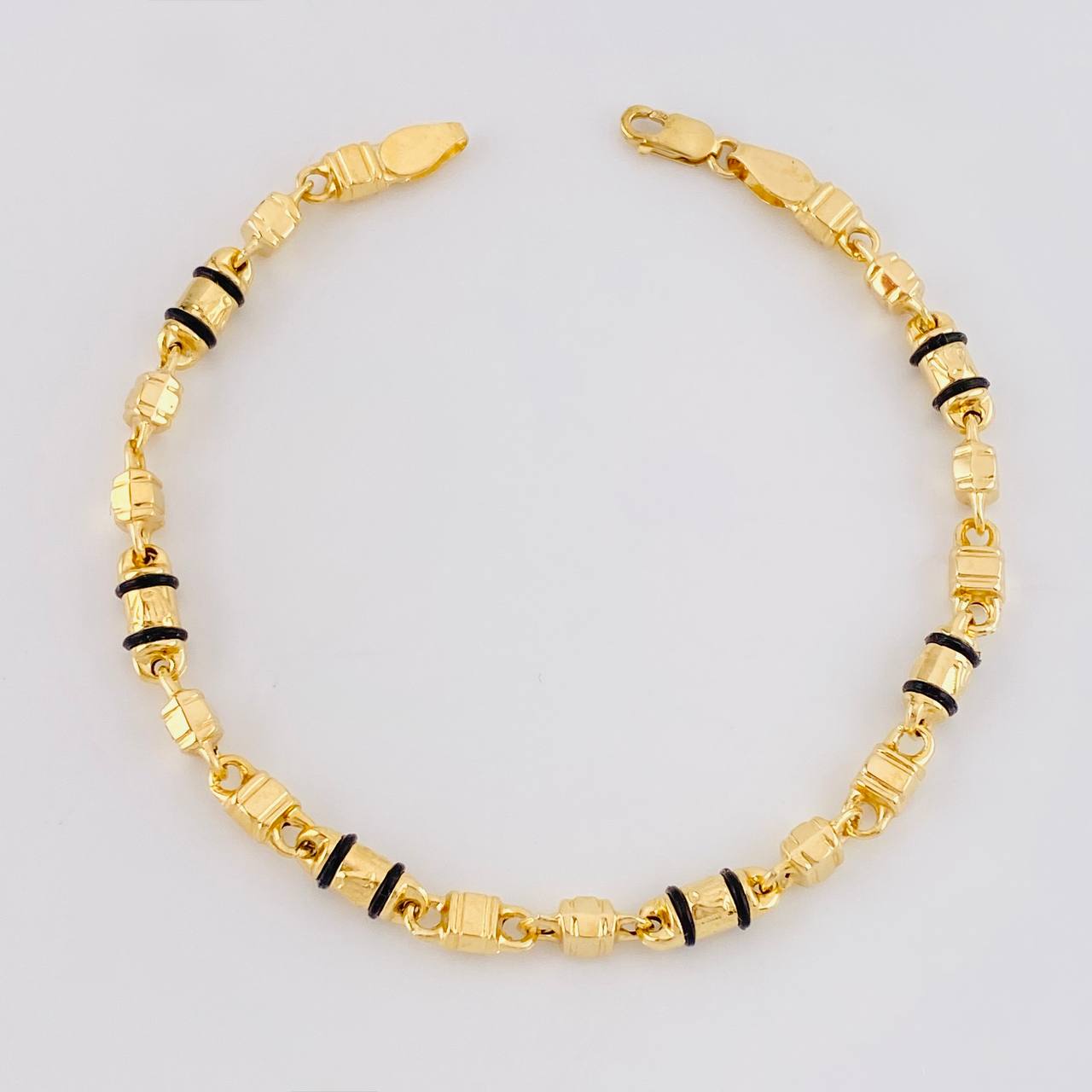 Pulso Barril Corona 5.25g / 21.5cm / 4.1mm Oro Amarillo 18K