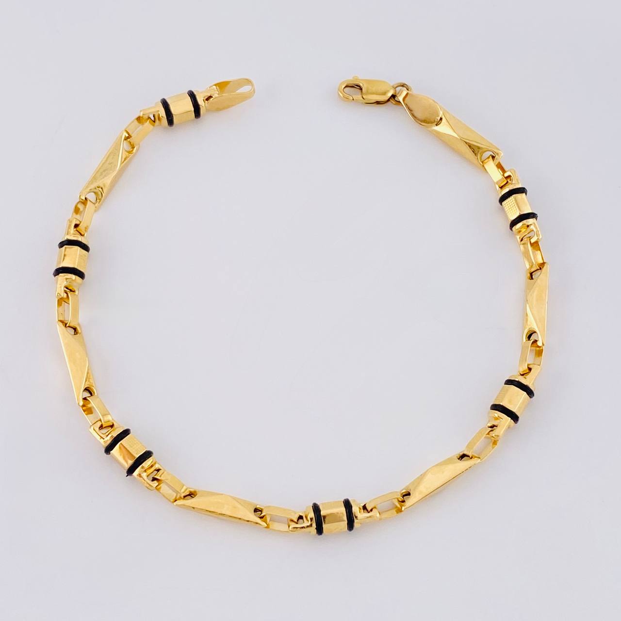 Pulso Rustico Geométrico 4.45g / 19cm / 3.75mm Oro Amarillo 18K