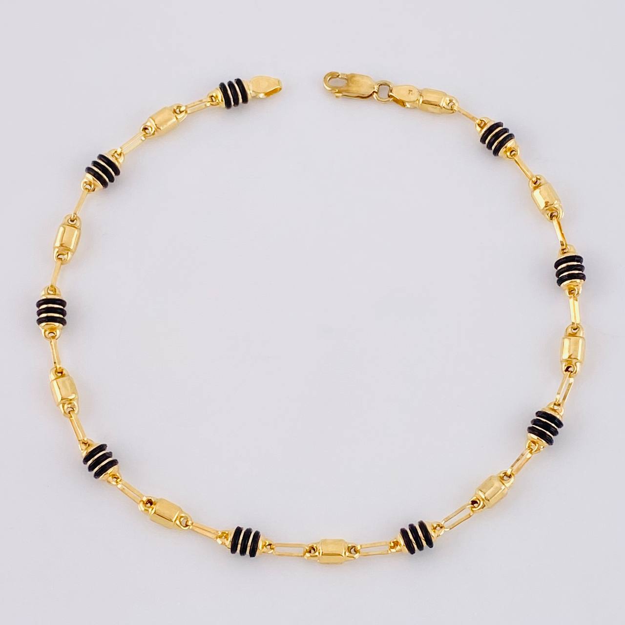 Pulso Rustico 3.4g / 22cm / 3.5mm Oro Amarillo 18K