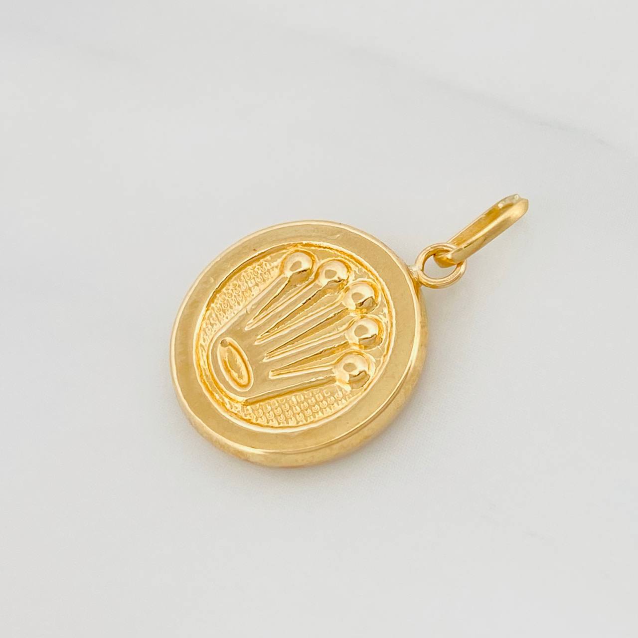 Dije Corona Circular 0.9g / 2cm Oro Amarillo 18K
