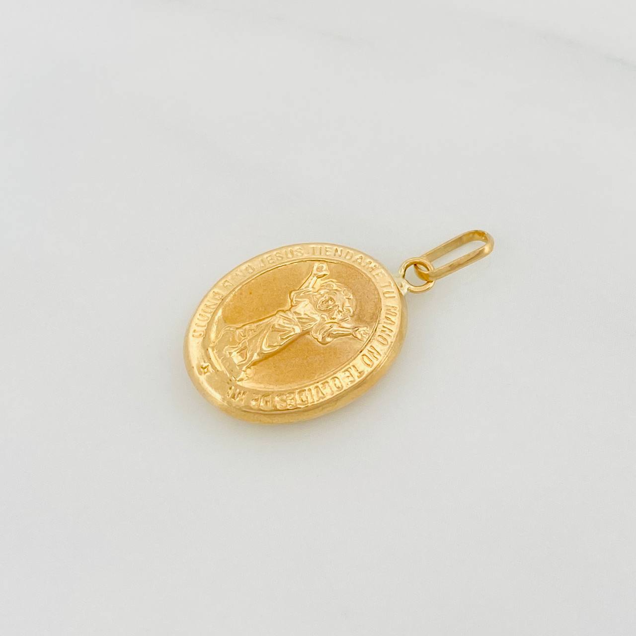 Dije Medalla Divino Niño 1.25g / 2.5cm Oro Amarillo 18K