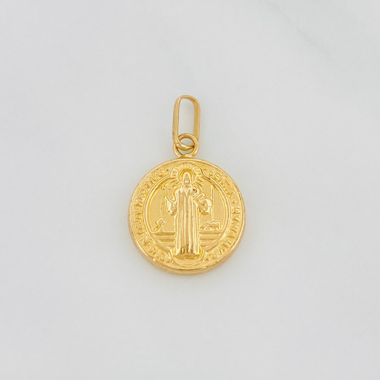 Dije Medalla San Benito 0.9g / 2cm Oro Amarillo 18K
