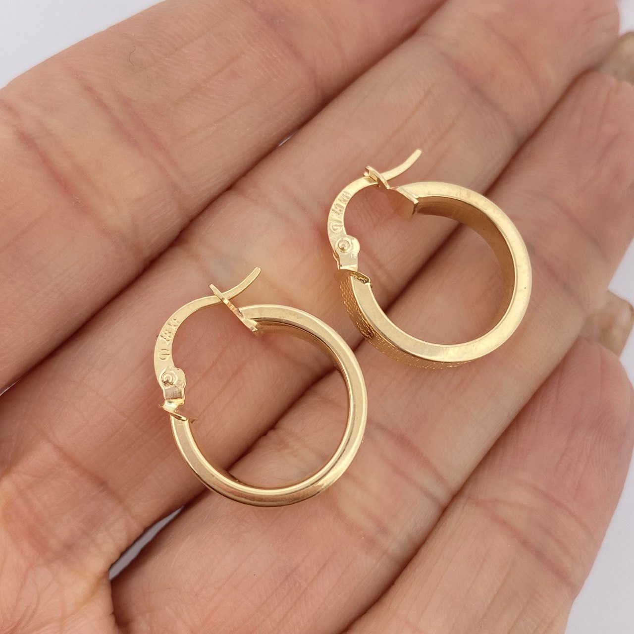 Candongas Tornillo 2.45gr / 2.5cm / Oro 18K &