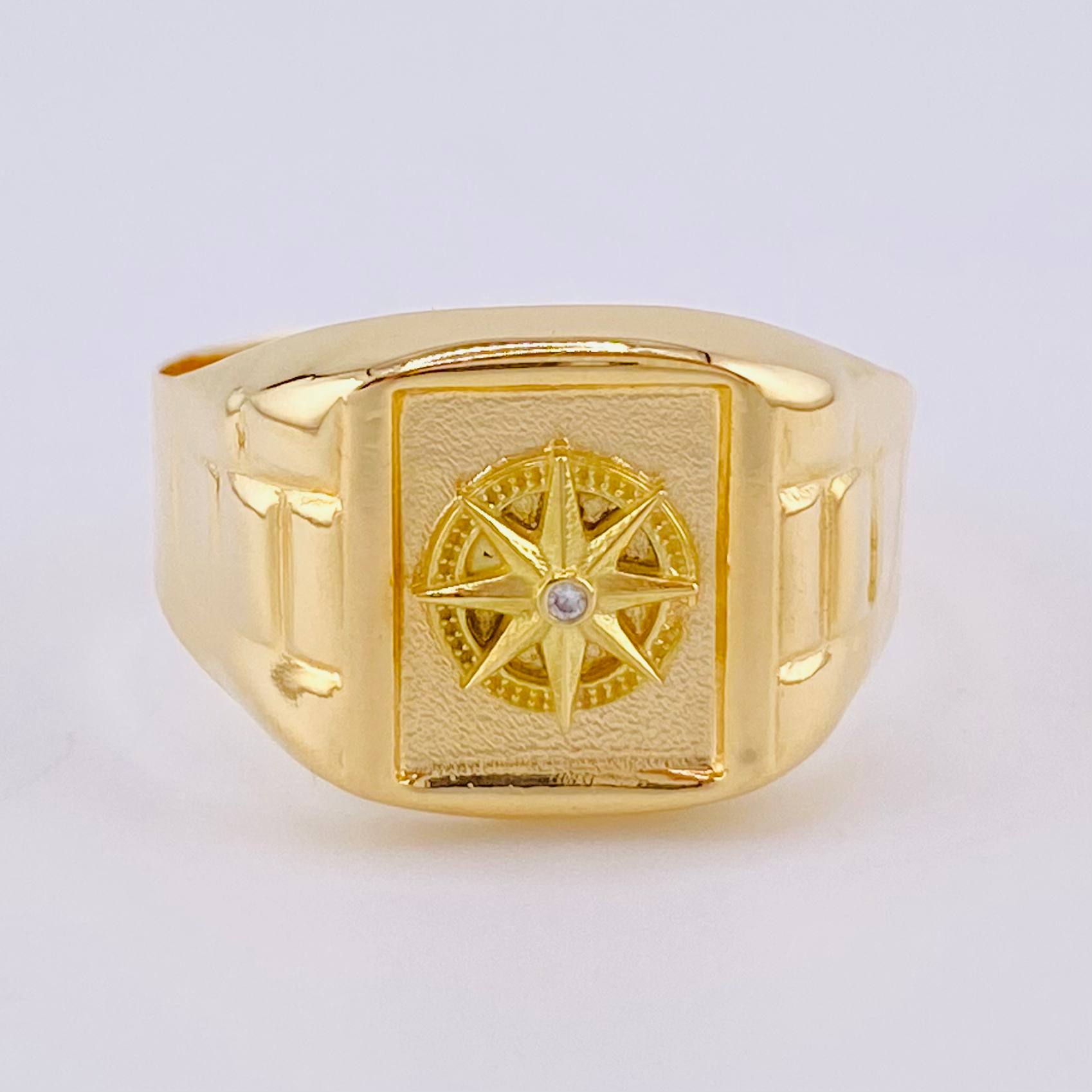 Anillo Sello Estrella Cardinal 2.9g / T9 1/2 Oro Amarillo 18K