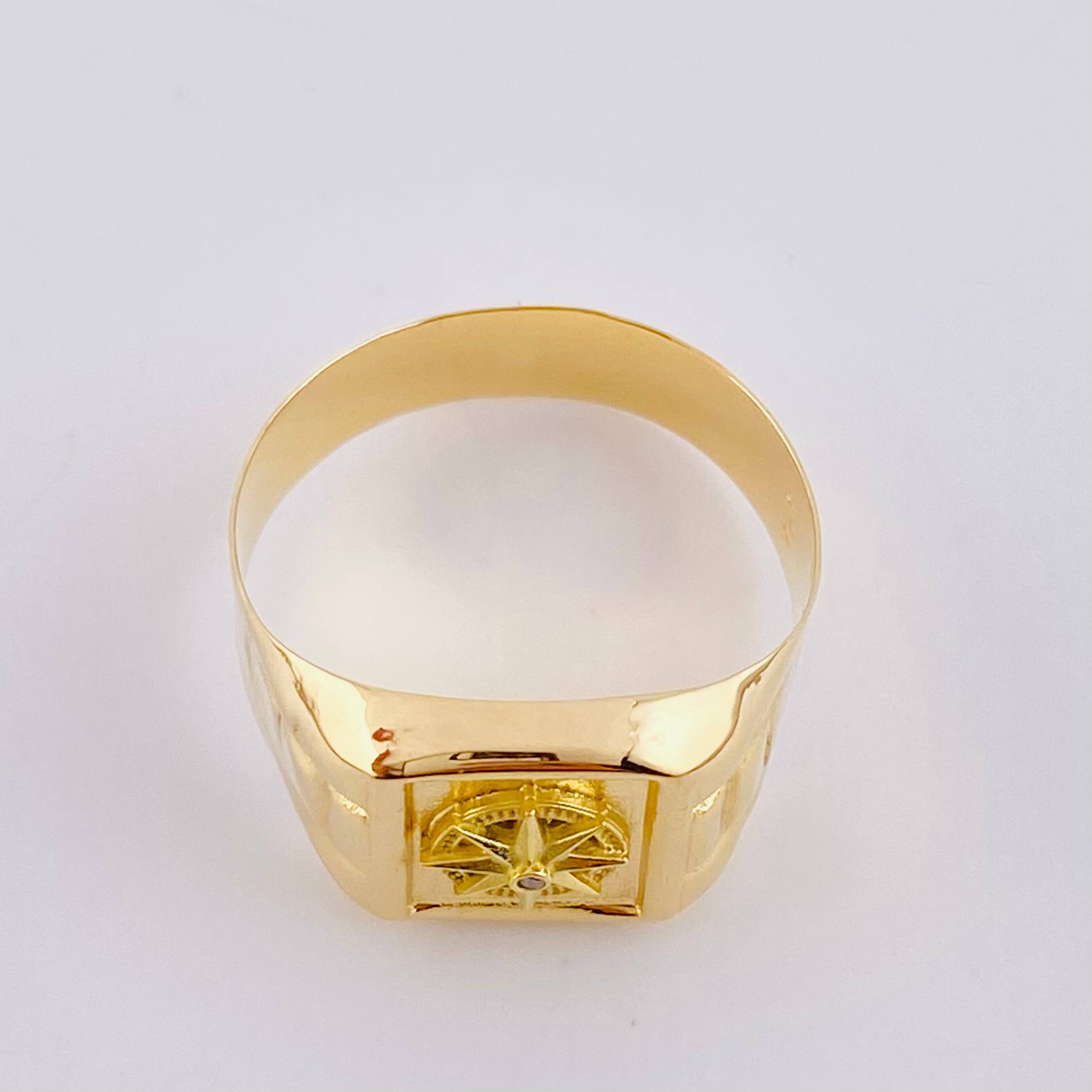 Anillo Sello Estrella Cardinal 2.9g / T9 1/2 Oro Amarillo 18K