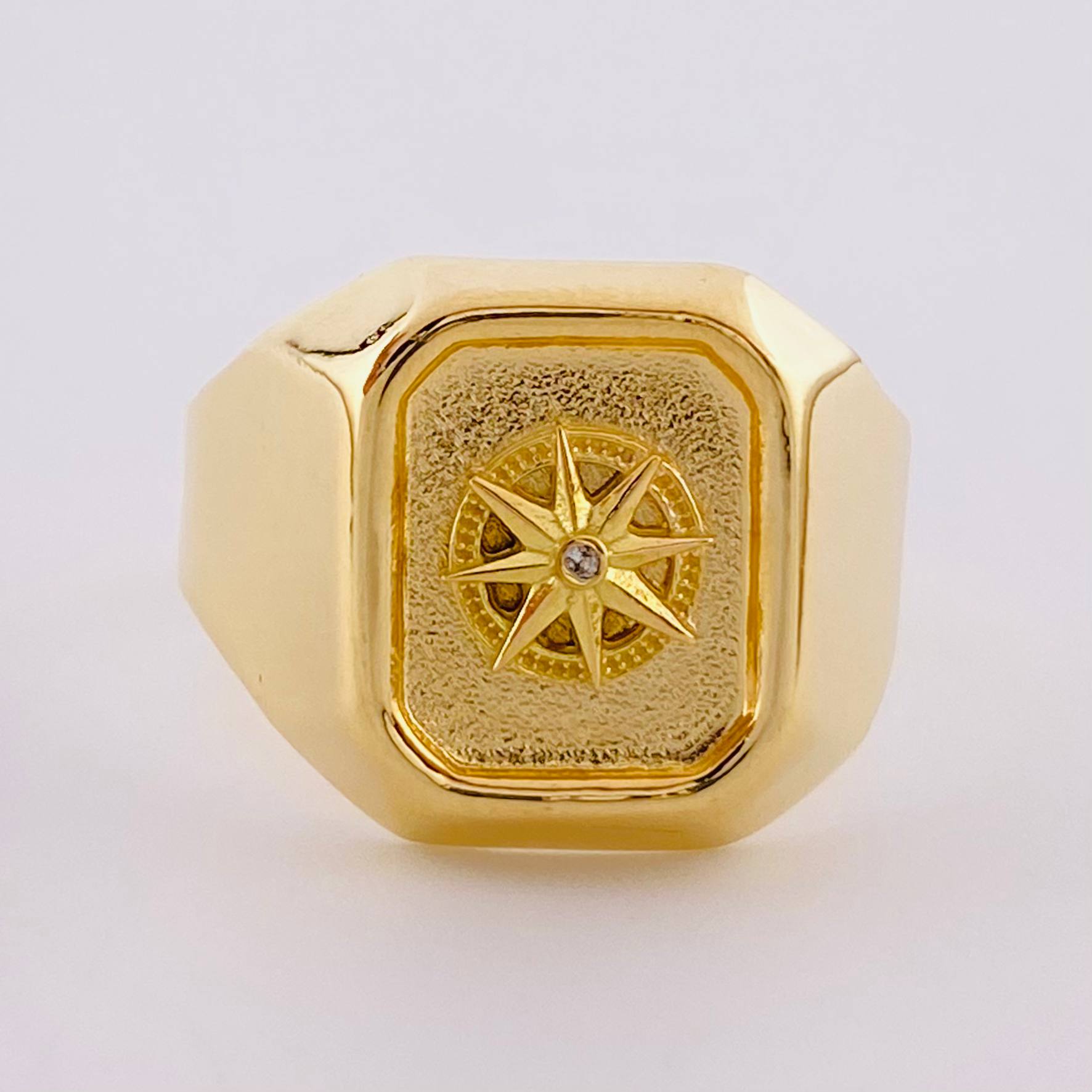 Anillo Sello Estrella Cardinal 3.3g / T10 Oro Amarillo 18K