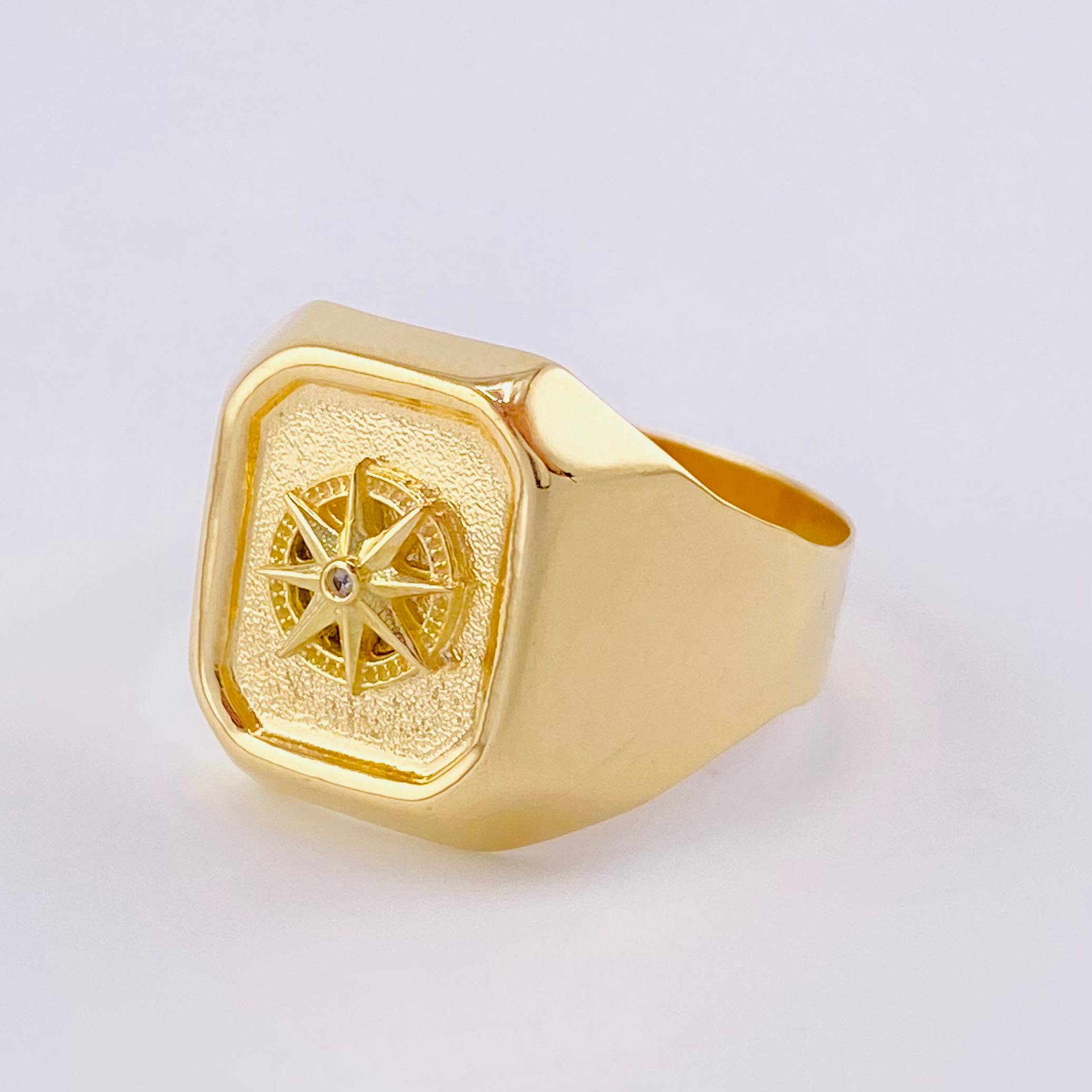 Anillo Sello Estrella Cardinal 3.3g / T10 Oro Amarillo 18K
