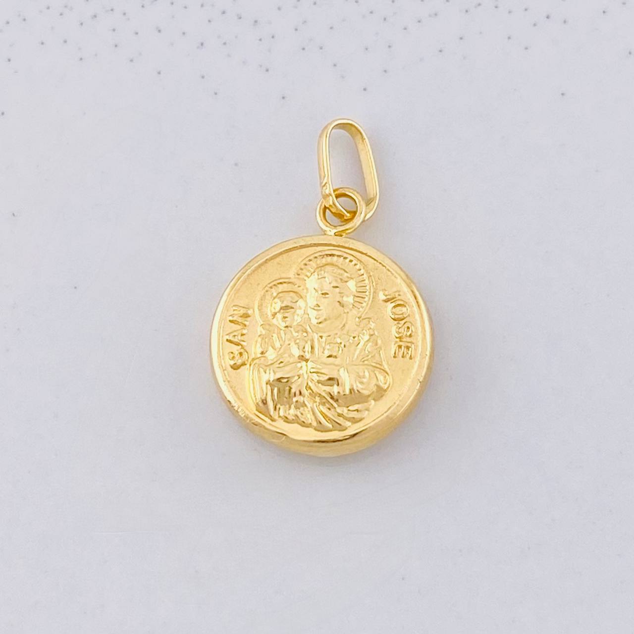 Dije San José 0.6g / 1.8cm Oro Amarillo 18K