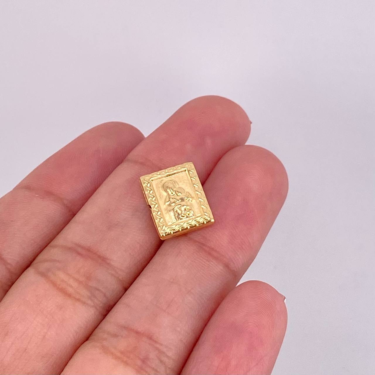 Herraje Virgen del Carmen 0.6g / 1cm Oro Amarillo 18K