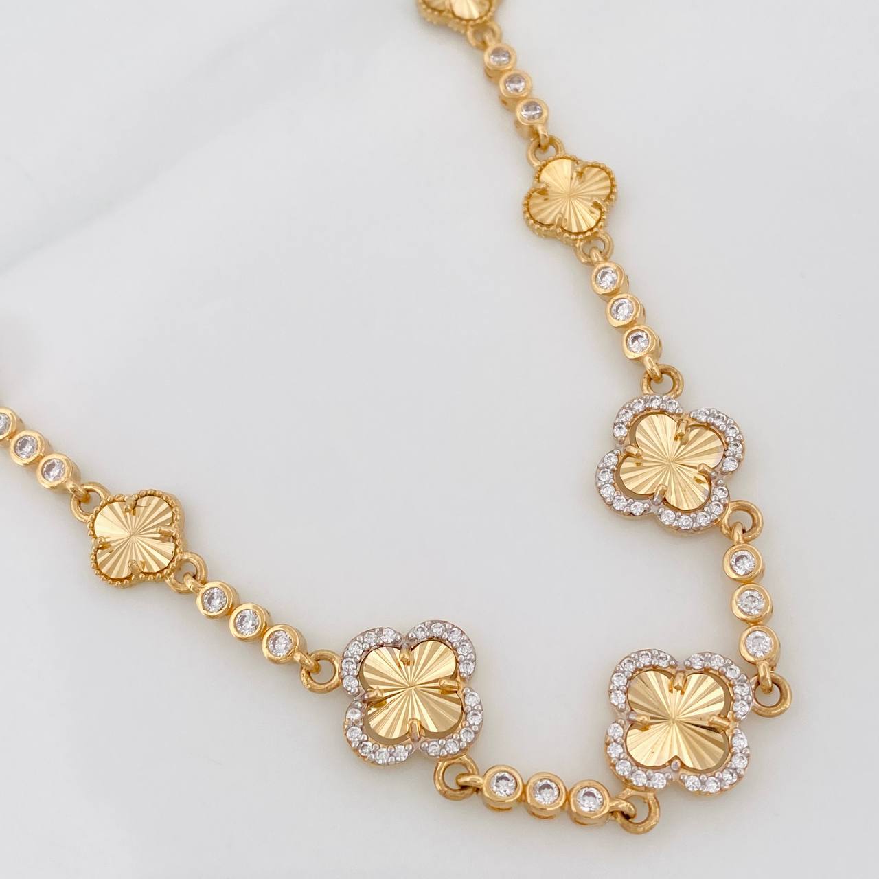 Cadena Trebol Tennis Diamantado 21.8g / 50.1cm / 2.88mm Oro Amarillo 18K