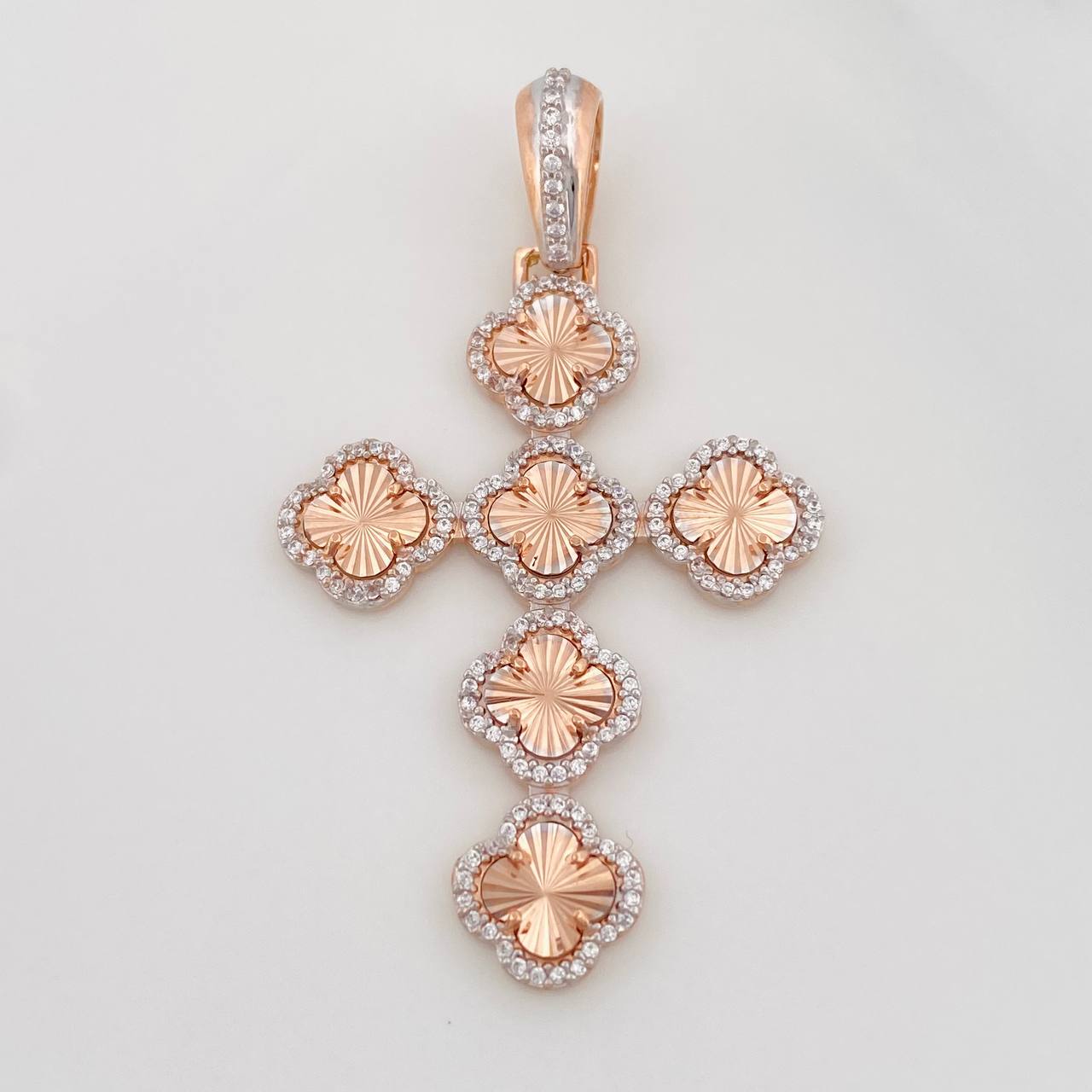 Dije Cruz Trebol Diamantada 4.95g / 5cm Oro Rosa 18K
