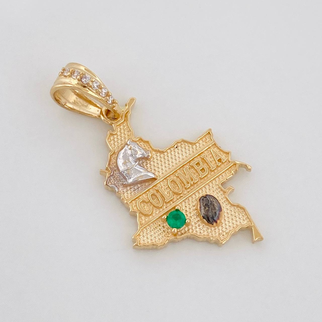 Dije Mapa Colombia 2.55g / 3cm Tres Oros 18K
