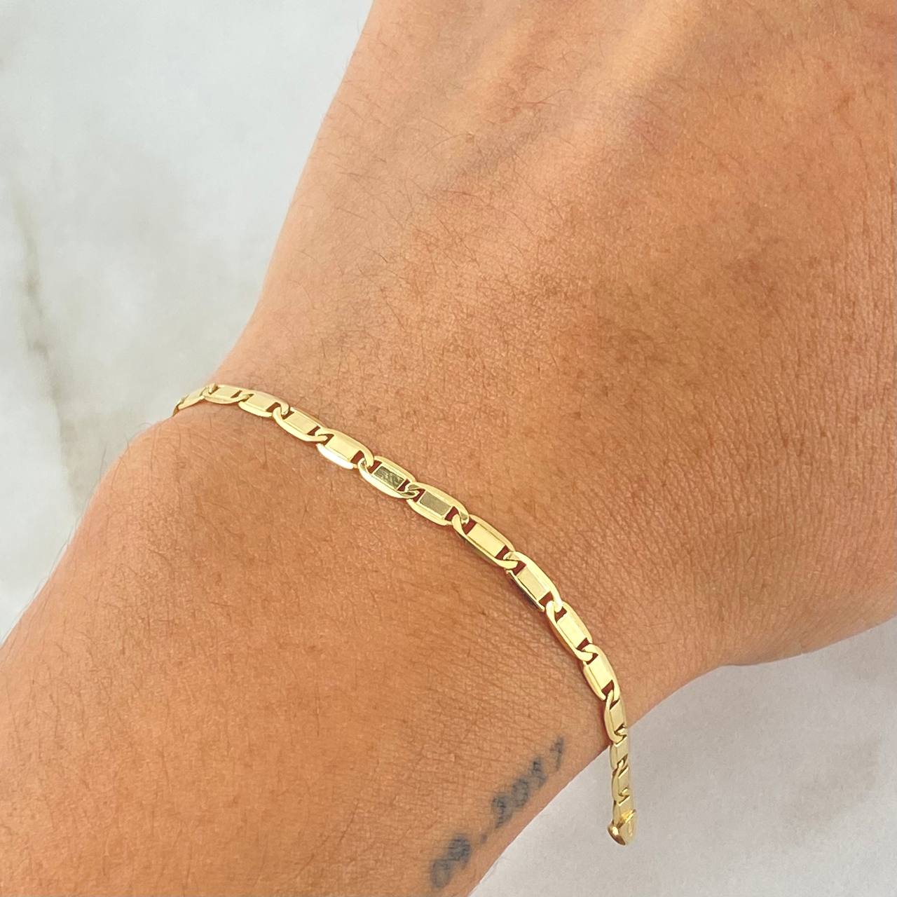 Pulso Plano 3.2gr / 18cm / +3 Oro 18K ©