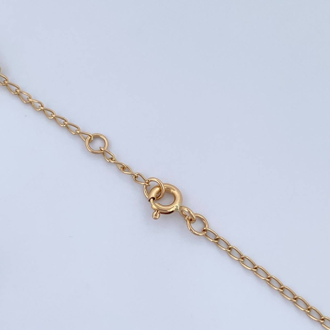 Tobillera Espiga Trebol  5.2gr / 22.7cm-24cm / 1.3mm Nacar Blanco Oro Amarillo Nac.Esp. 18K $