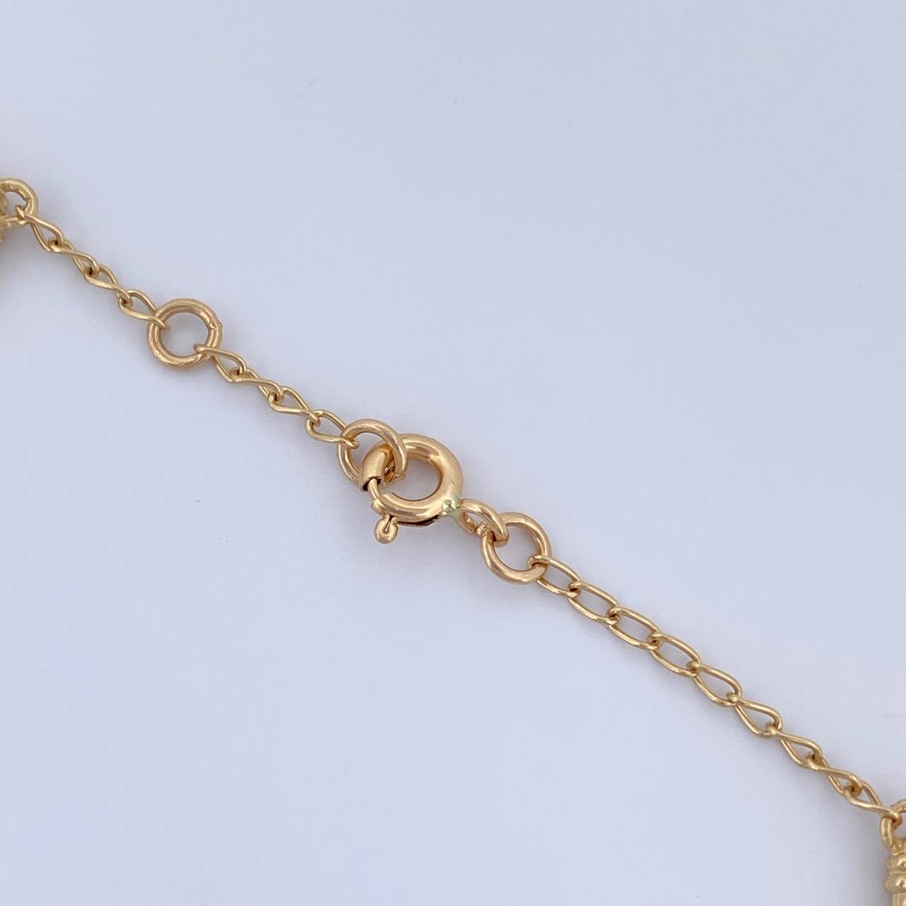 Pulso Espiga Trebol 6.45gr / 18cm-19.2cm / 1.6mm Nacar Blanco Oro Amarillo Nac.Esp. 18K $
