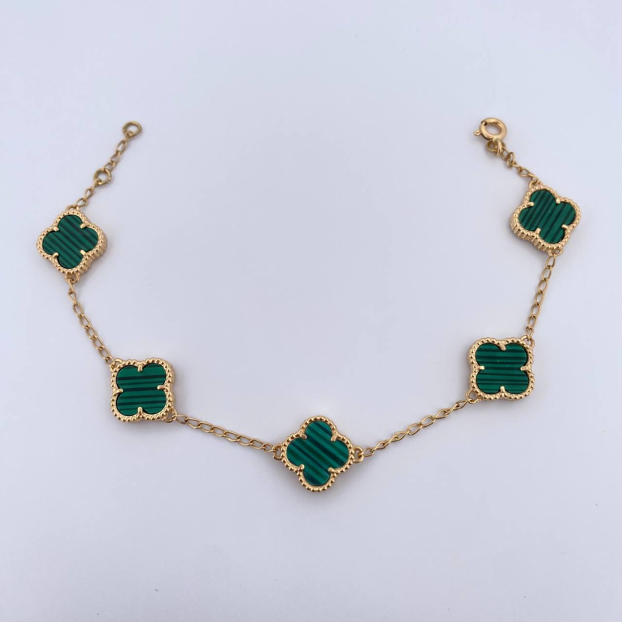 Pulso Espiga Trebol 7.85gr / 17.3cm-18.5cm / 1.6mm Malaquita Verde Oro Amarillo Nac.Esp. 18K $