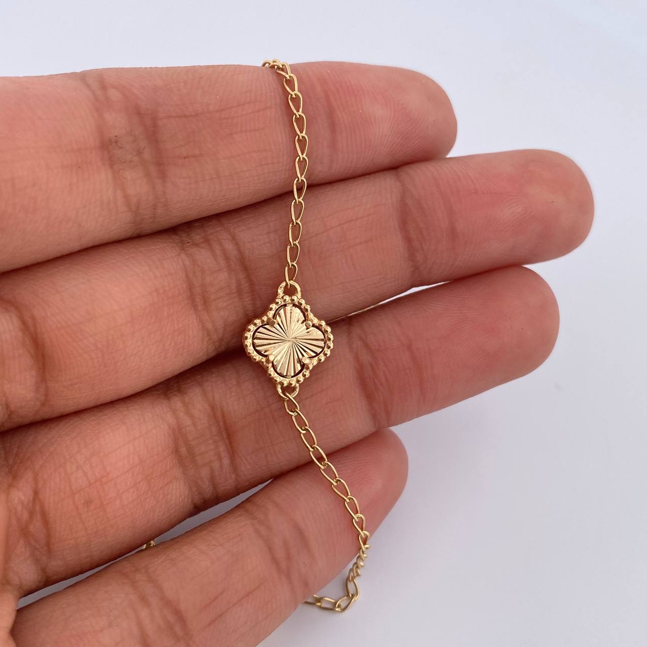 Cadena Espiga Trebol 9.1gr / 48.6cm-51cm / 1.3mm Diamantada Oro Amarillo Nac.Esp. 18K $