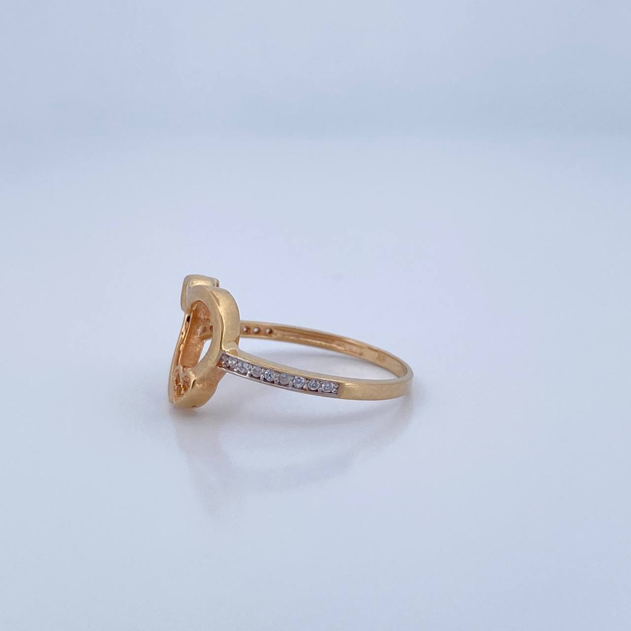 Anillo Triple Corazones 1.8gr / T7 / Oro 18K &