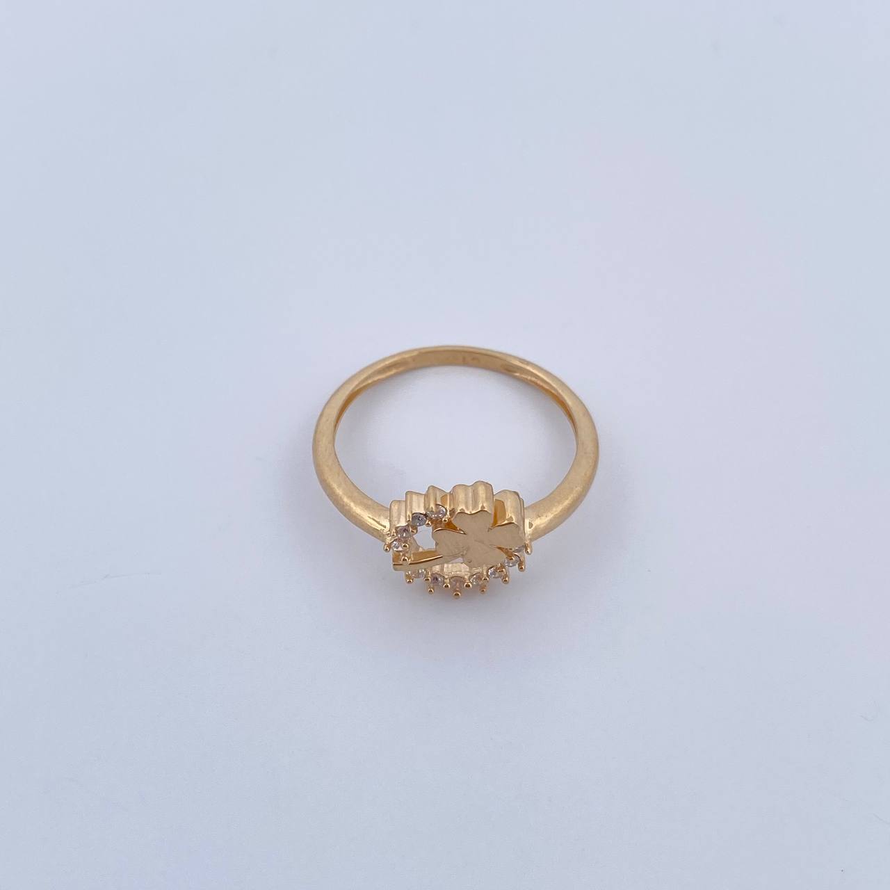 Anillo Trebol Suerte 2.35gr / T7 1/2 / Oro 18K &
