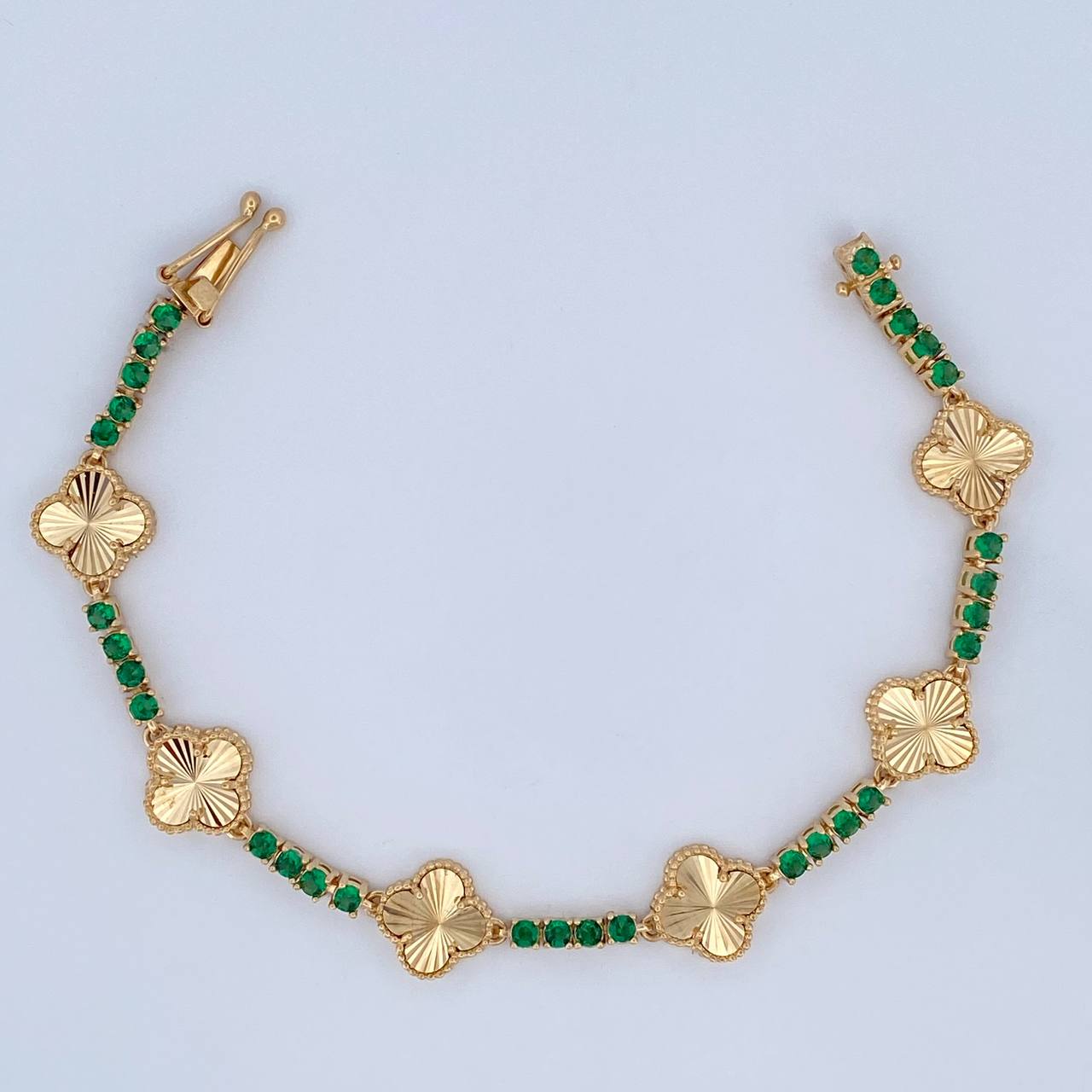 Pulso Trebol 14.7gr / 19.5cm / Oro 18K &