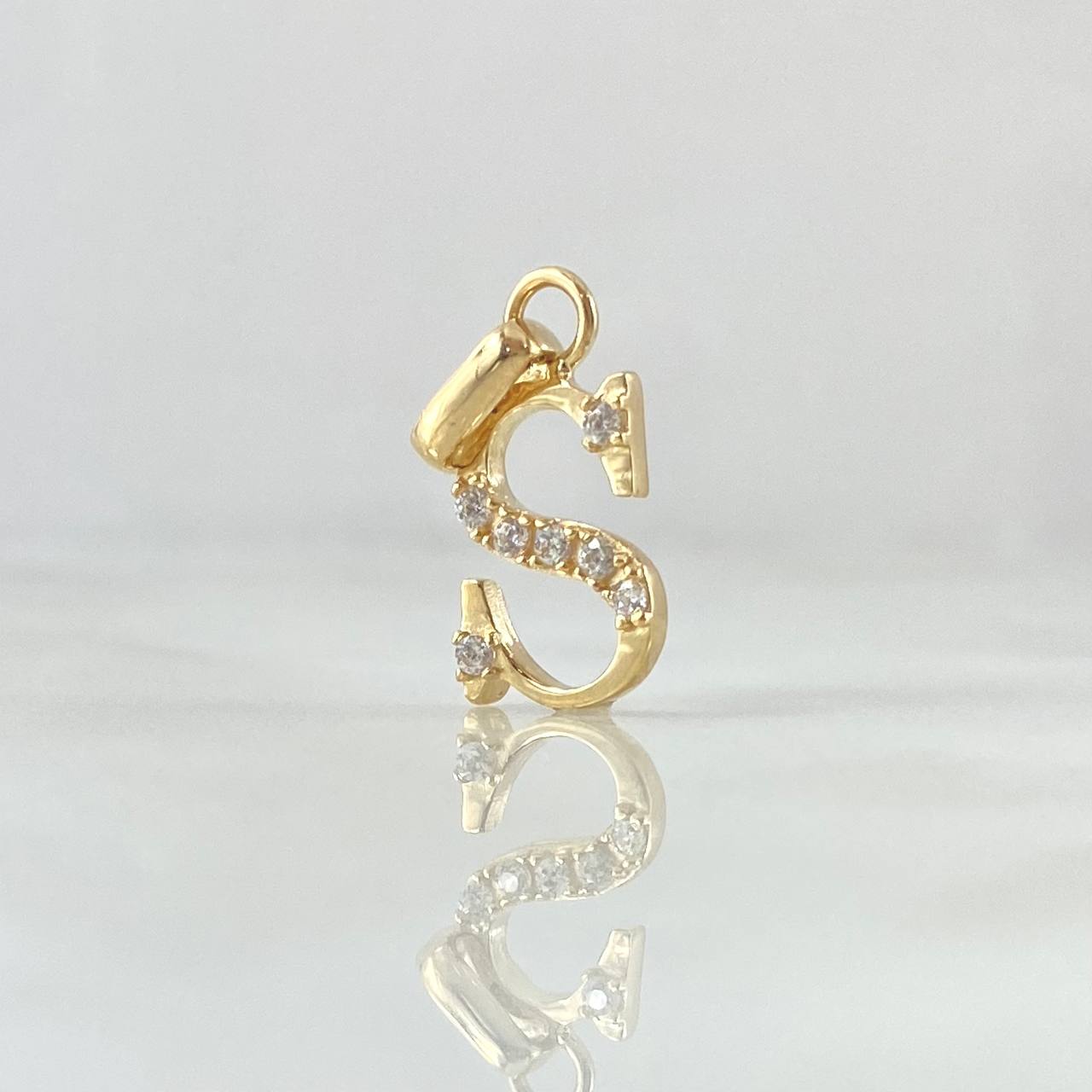 Dije Letra S 1.25gr / 2cm / Circones Blancos Oro Amarillo 18K