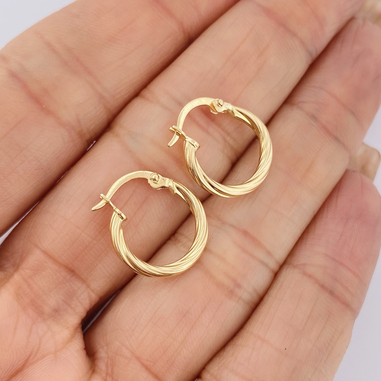 Candongas Lore 0.95gr / 1.5cm / Oro 18K &