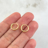 Candongas Carril Texturizado 0.65gr / 1cm / Rayado Oro Amarillo 18K ©