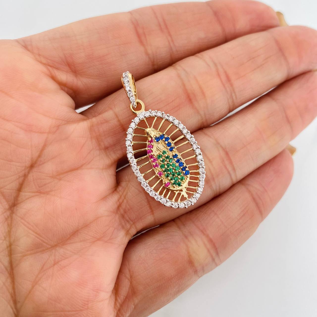Dije Medalla Virgen Guadalupe 2.9g / 3.5cm Dos Oros Amarillo Blanco 18K