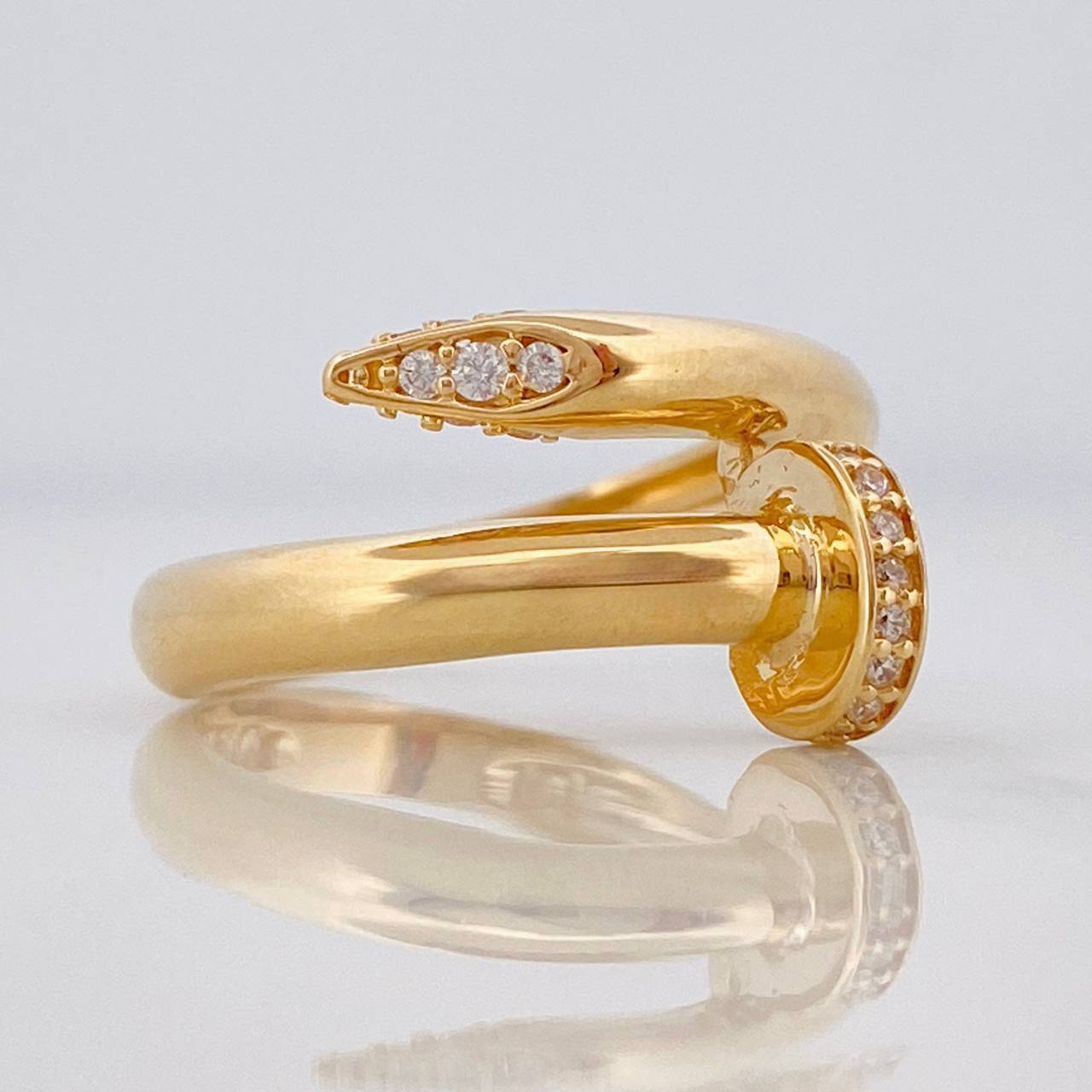 Anillo Clavo 3.9g / T7 Oro Amarillo 18K
