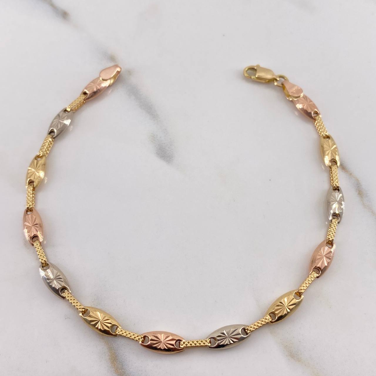 Pulso Rustico Eslabon 5gr / 21cm / 4.4mm Diamantado Tres Oros 18K #