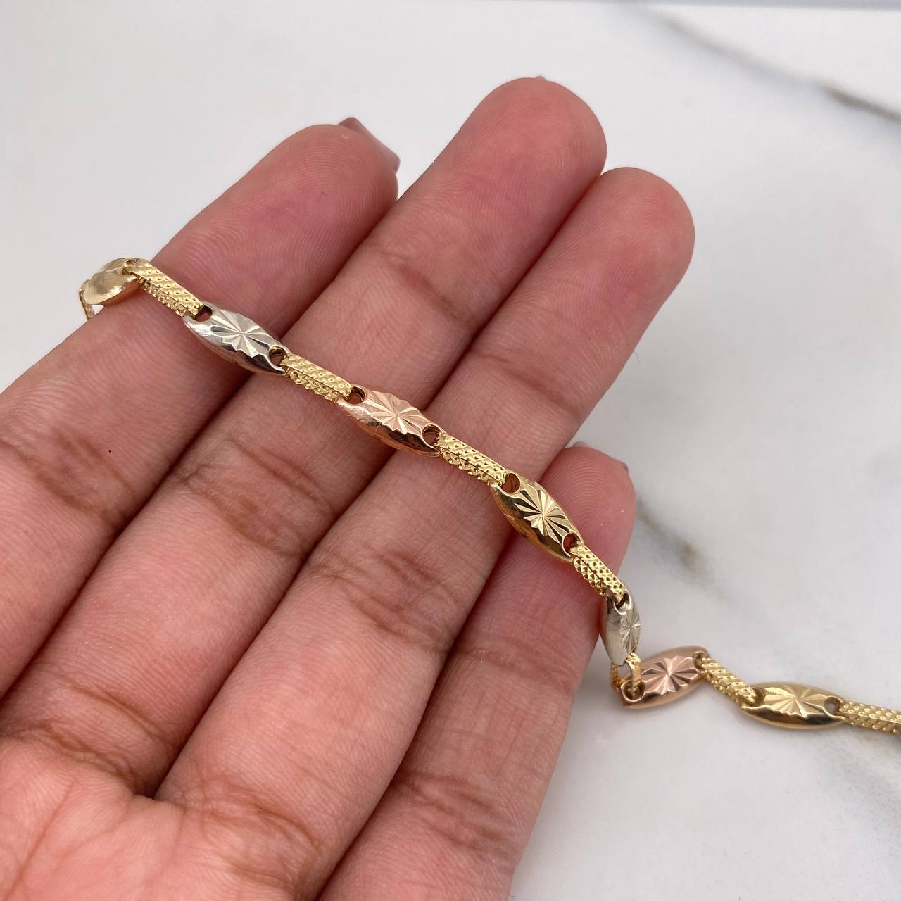 Pulso Rustico Eslabon 5gr / 21cm / 4.4mm Diamantado Tres Oros 18K #