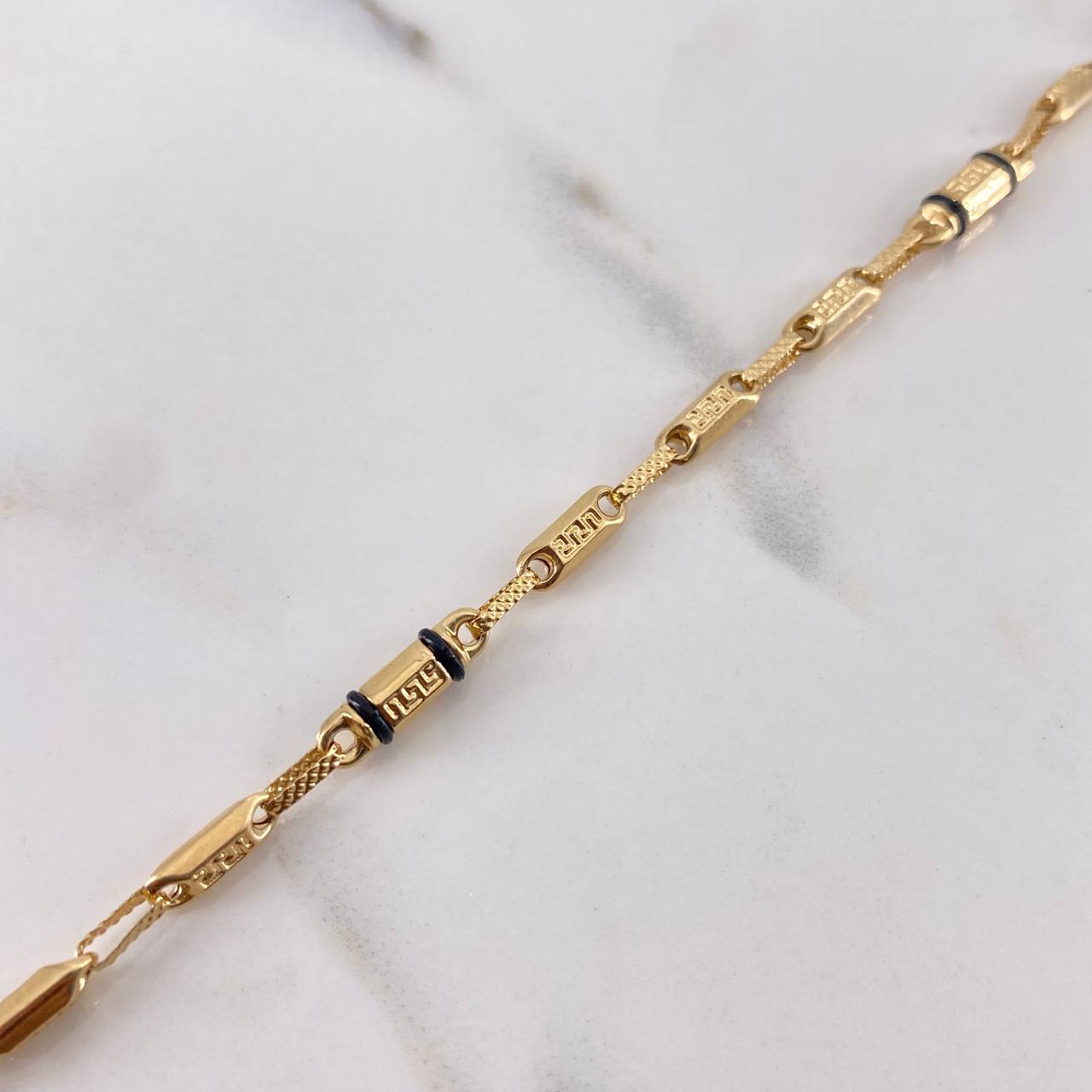 Pulso Barril Tribal 4.2gr / 21cm / 3.6mm Cauchos Negros Oro Amarillo 18K #