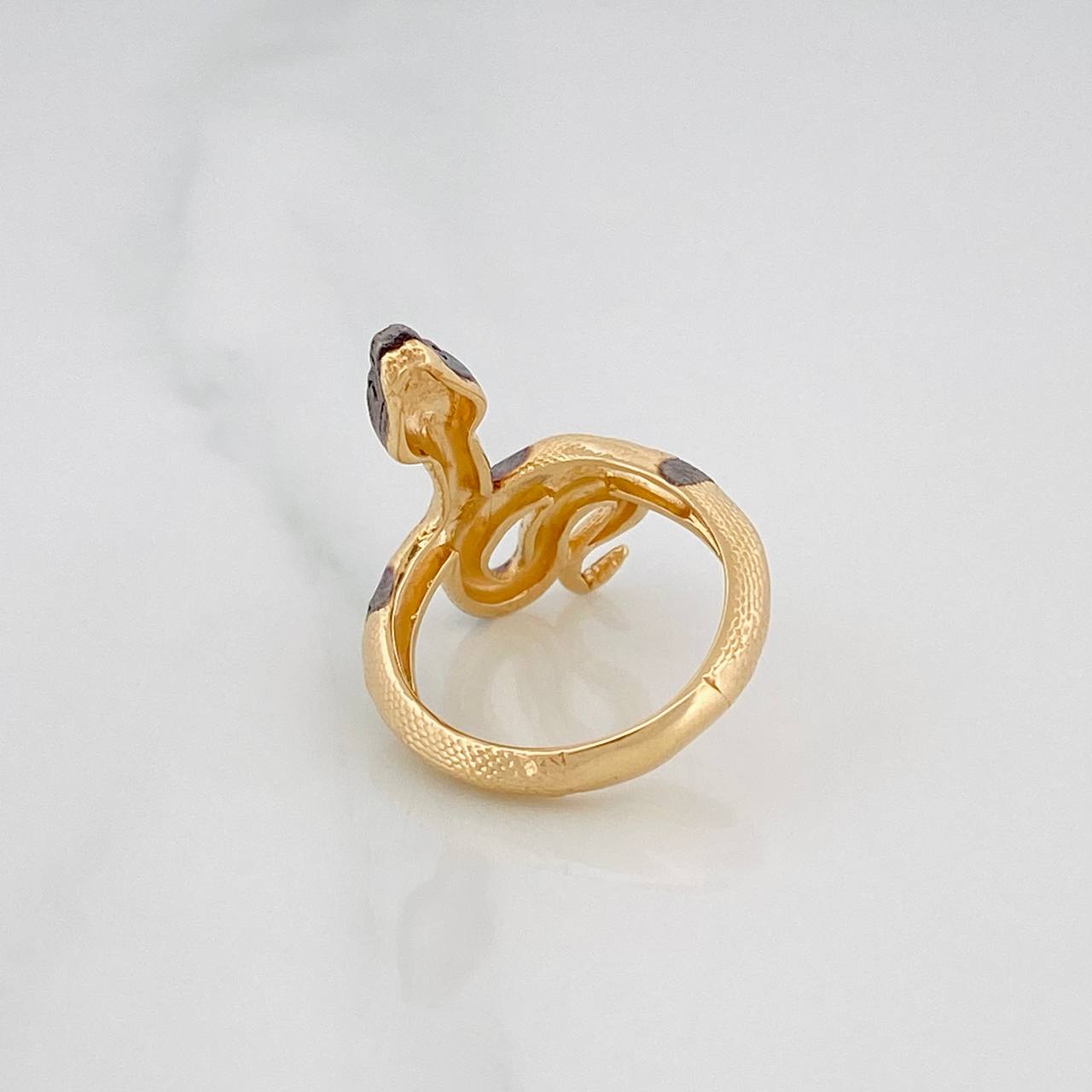 Anillo Serpiente 5.1g / T5 3/4 Dos Oros Negro Amarillo 18K