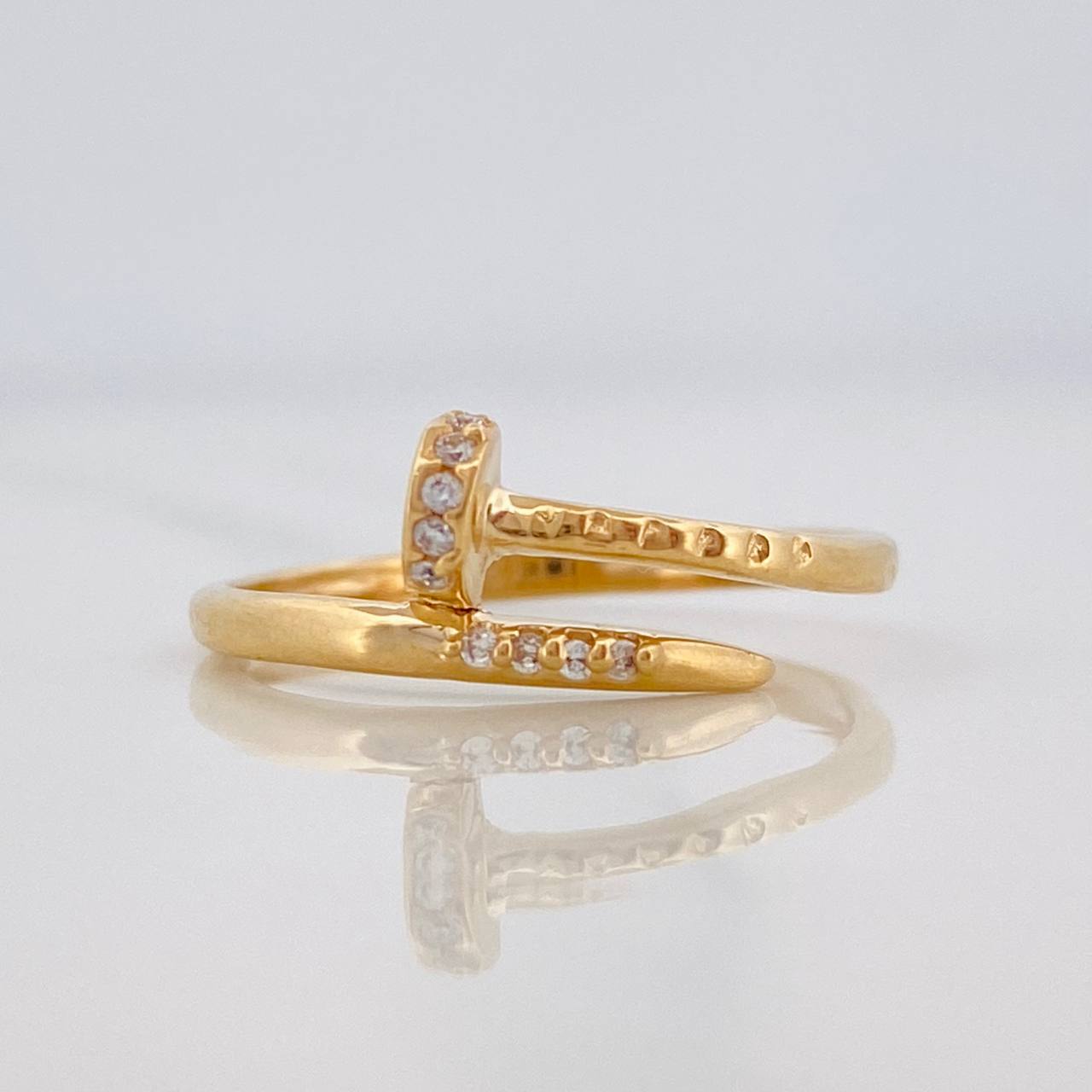 Anillo Clavo 1.55g / T6 1/4 Oro Amarillo 18K