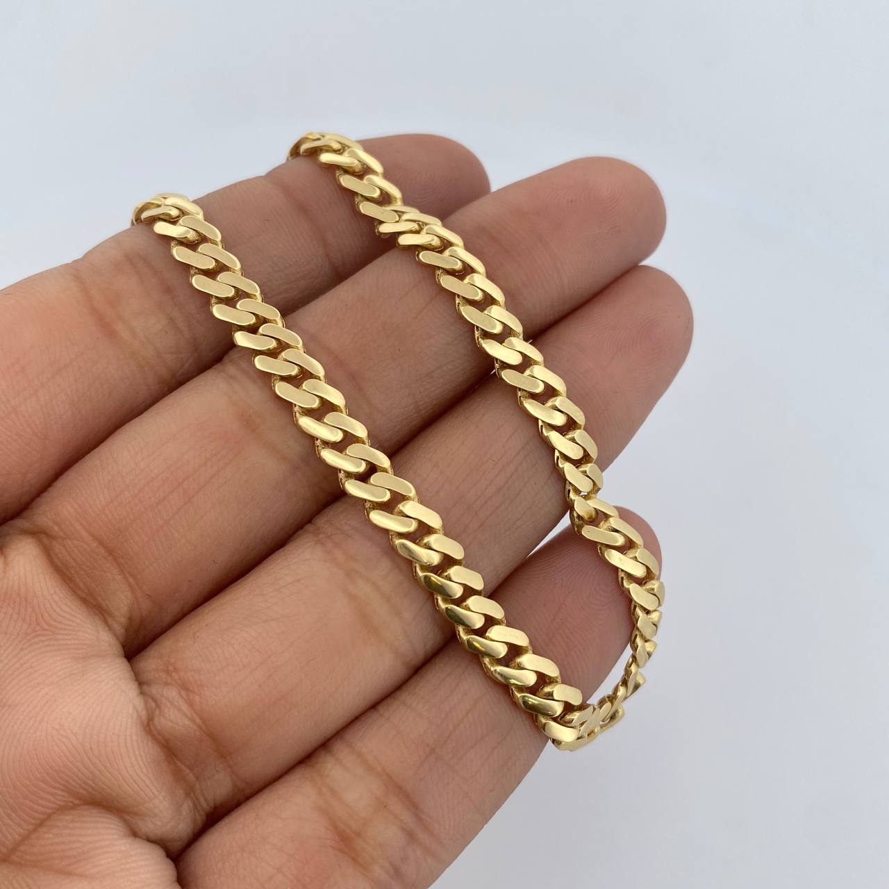 Pulso Cubano Infinito 7.3gr / 20.9cm / 4.9mm Circones Blancos Dos Oro Amarillo Blanco +2 18K $
