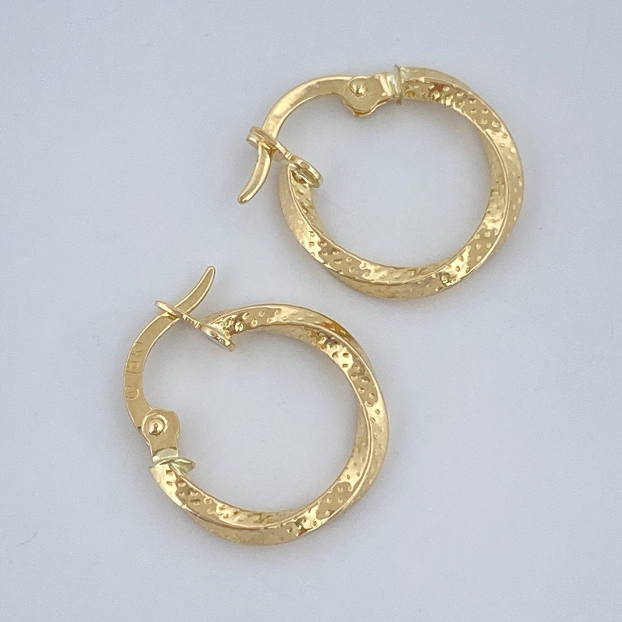 Candongas Yuli 0.85gr / 1.7cm / Oro 18K &